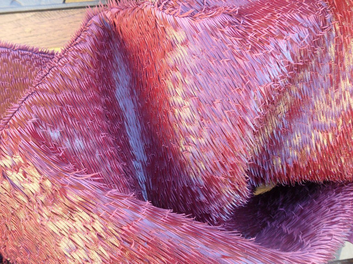 Fluffy_Deep_Red